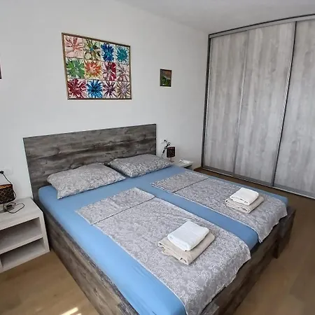 Apartament Omega *
